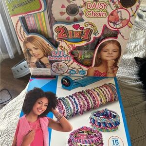 2-in-1 B.F.F. Bracelet Kit - Colorful